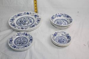 lot 90 image: Set of 11 Wedgwood Blue Heritage Dinner and Soup Bowls