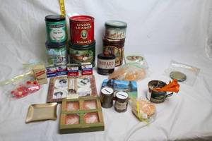 lot 101 image: Vintage Collectible Tins and Memorabilia Set