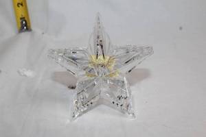 lot 159 image: Waterford Crystal Star Paperweight