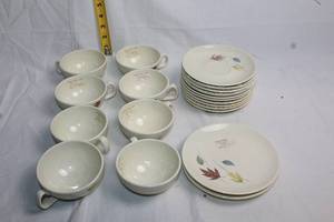 lot 175 image: Franciscan Autumn Set of 8 Cups and 11 Saucers