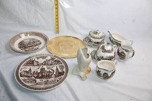 lot 180 image: Collection of 7 Vintage Johnson Bros and Americana Plates and Tableware