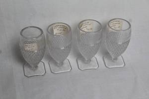 lot 187 image: Set of 4 Vintage Cambridge Mt. Vernon Cordial Glasses