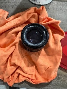 lot 26 image: CANON LENS 5D 50MM 11.4