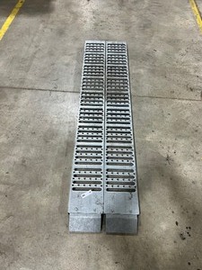 lot 44 image: 4 WHEELER RAMPS