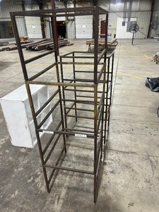 lot 147 image: 7 METAL STACKABLE FRAMES