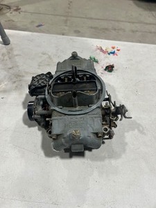 lot 182 image: Holley Double Pumper Carb