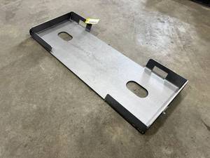 lot 1333 image: FUTURE Skid Steer Mounting Plate (FT-S10)