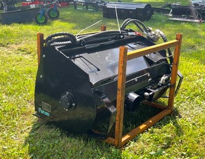 lot 1538 image: FUTURE Skid Steer Loader Concrete Mixer (FT-M48FT-MB27F)