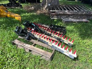 lot 6530 image: FUTURE Mini Excavator Hedge Trimmer