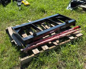 lot 1299 image: FUTURE Skid Steer Bale Fork (FT-BF47C)