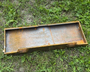 lot 5404 image: FUTURE Mini Skid Steer Mounting Plate