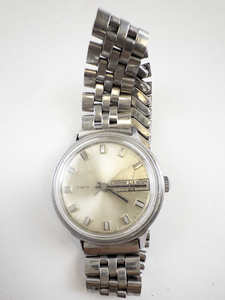 lot 20 image: Mens Timex Silver Tone base metal Mechanical Watch. Not Working