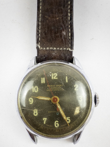 lot 36 image: Mens Berco Antimagnetic shock protected sport Silver Tone Base Metal Mechanical Watch. Not Working
