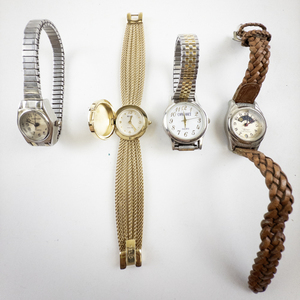 lot 37 image: Ladys Group of 4  Waltham, Relic, Consort, Wrangler Base Metal Fashion Quartz Analog Watches. Working