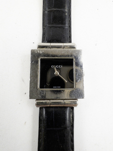lot 147 image: Ladys Gucci  Square Dial stainless steel Quartz Analog watch. New Battery Installed