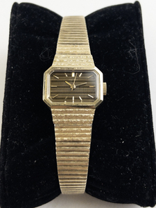lot L1 image: Ladys Seiko Tigers eye dial television dial gold tone gold plated Mechanical Watch. Starts when wound