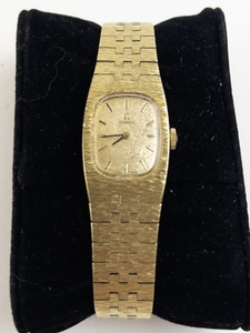 lot O1 image: Ladys Omega Raw gold style case and bracelet with similar dial gold tone gold plated Mechanical Watch. Not Working