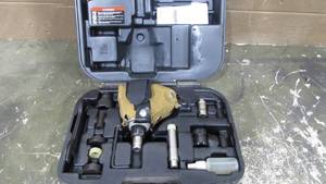 lot 29 image: Porter Cable Pneumatic Palm Driver With Case