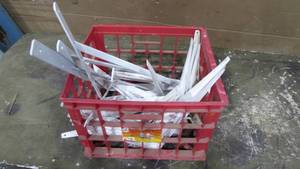 lot 39 image: Lot of Brackets