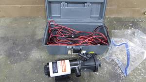 lot 46 image: 12 Volt Pump With Case
