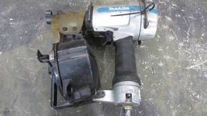lot 52 image: Makita Roofing Coil Nailer