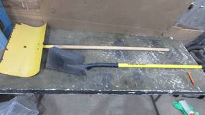 lot 84 image: Shovel Lot