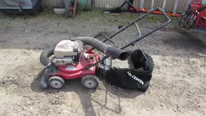 lot 90 image: Craftsman 4 in 1 Plus Mower