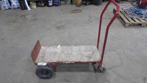 lot 121 image: Cart With Wheels