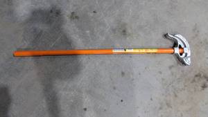 lot 94 image: 12 EMT Pipe Bender