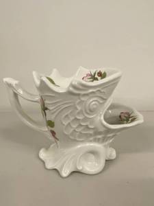 lot 12H image: Portmeirion Pottery Fish Vase with Rose Design