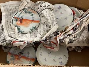 lot 94A image: Assorted Decorative Plates with Floral and Scenic Designs