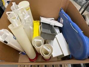 lot 98A image: Lot of Industrial Pipette Soakers and Containers