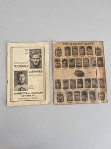 lot 35G image: Vintage 1932 Minnesota vs. Michigan (Gerald Ford) Football Program and Lineup