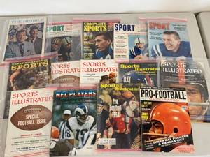 lot 42G image: Collection of Vintage Sports Magazines - Includes Sports Illustrated and More