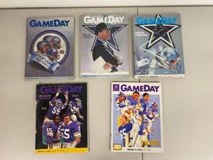 lot 49G image: Collection of 5 Gameday Magazines from 1980s Featuring NFL Teams