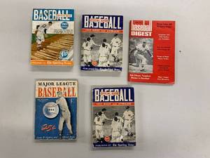 lot 74G image: Set of 5 Vintage Baseball Guides and Annuals