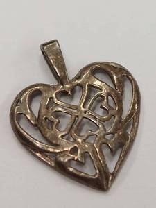 lot 33Y image: Vintage Sterling Silver Heart Pendant