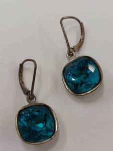 lot 35Y image: Vintage Sterling Silver Earrings with Blue Stone