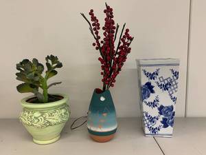 lot 31A image: Decorative Ceramic & Porcelain Vase Set