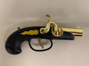 lot 34A image: Decorative Black Powder Pistol Replica