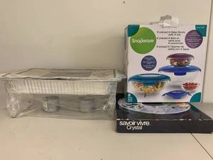 lot 38A image: Snapware Bowls, Ultraware Party Kit, Savoir Vivre