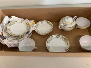 lot 71A image: Vintage Floral Porcelain Tea Set with Teapot