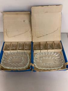 lot 81A image: Vintage Glass Snack Trays and Cups in Original Box