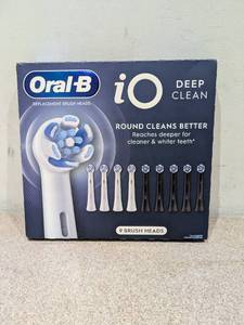 lot 58 image: 9 ORAL-B IO DEEP CLEAN REPLACEMENT BRUSH HEADS