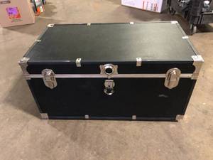 lot 20 image: Seward Trunk Seward 31 in. Trunk with Wheels and Lock, Black Customer Returns See Pictures