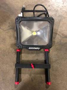 lot 39 image: Husky 5000lm LED Portable Work Light   Customer Returns See Pictures