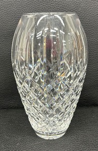 lot 89 image: Elegant Waterford Araglin Vase