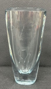 lot 109 image: Vintage Signed Strombergshyttan Crystal Vase