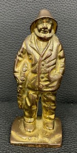 lot 157 image: Vintage Solid Brass Old Salt Fisherman Figurine