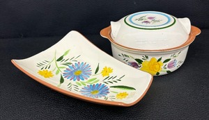 lot 127 image: Vintage Stangl Pottery Country Garden Serving Pieces